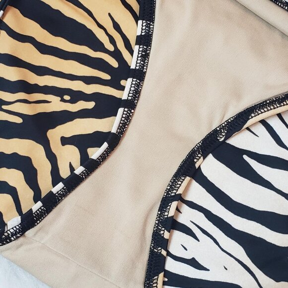 Victoria's Secret Sexy Animal Print Underwire Bikini Swim Suit Set w/ 2 bottoms - Picture 11 of 16